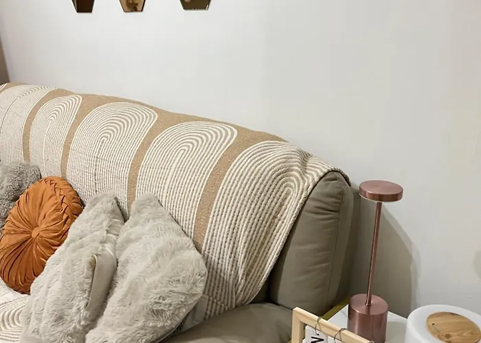 Отель Mybhie Staycation